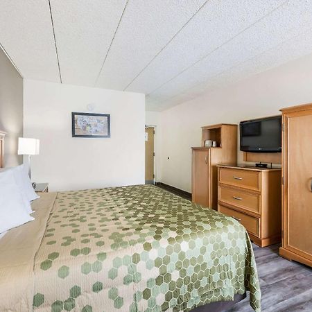 Econo Lodge Квакертаун Экстерьер фото