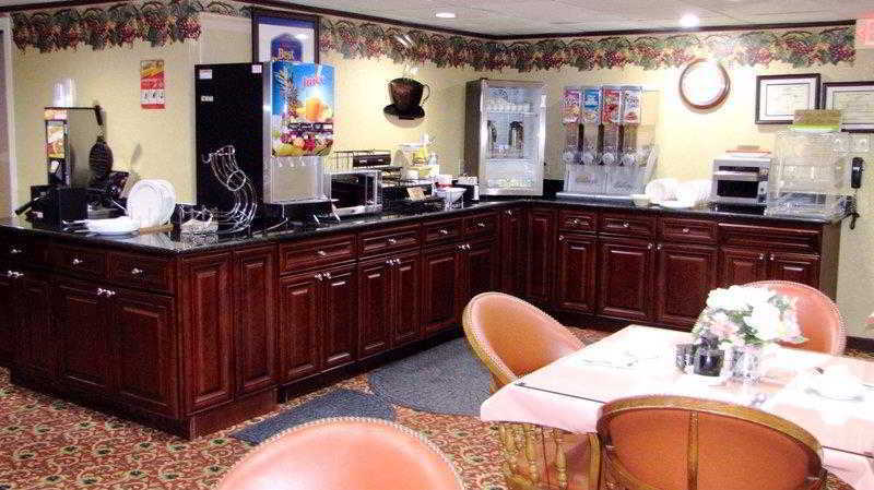 Econo Lodge Квакертаун Экстерьер фото