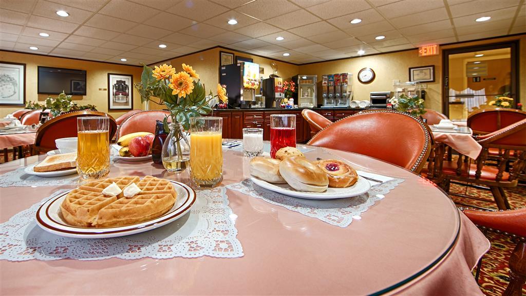Econo Lodge Квакертаун Экстерьер фото