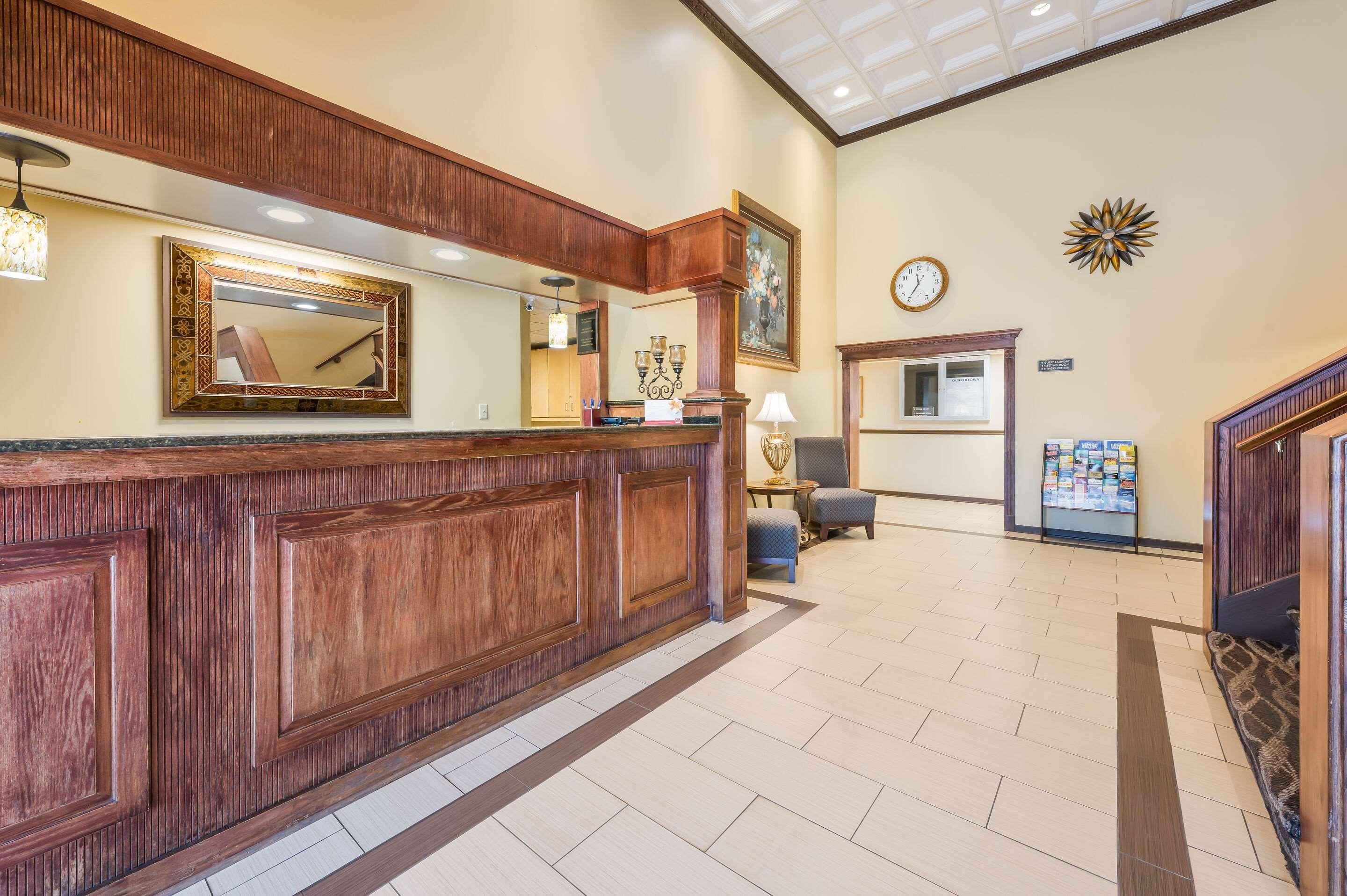 Econo Lodge Квакертаун Экстерьер фото