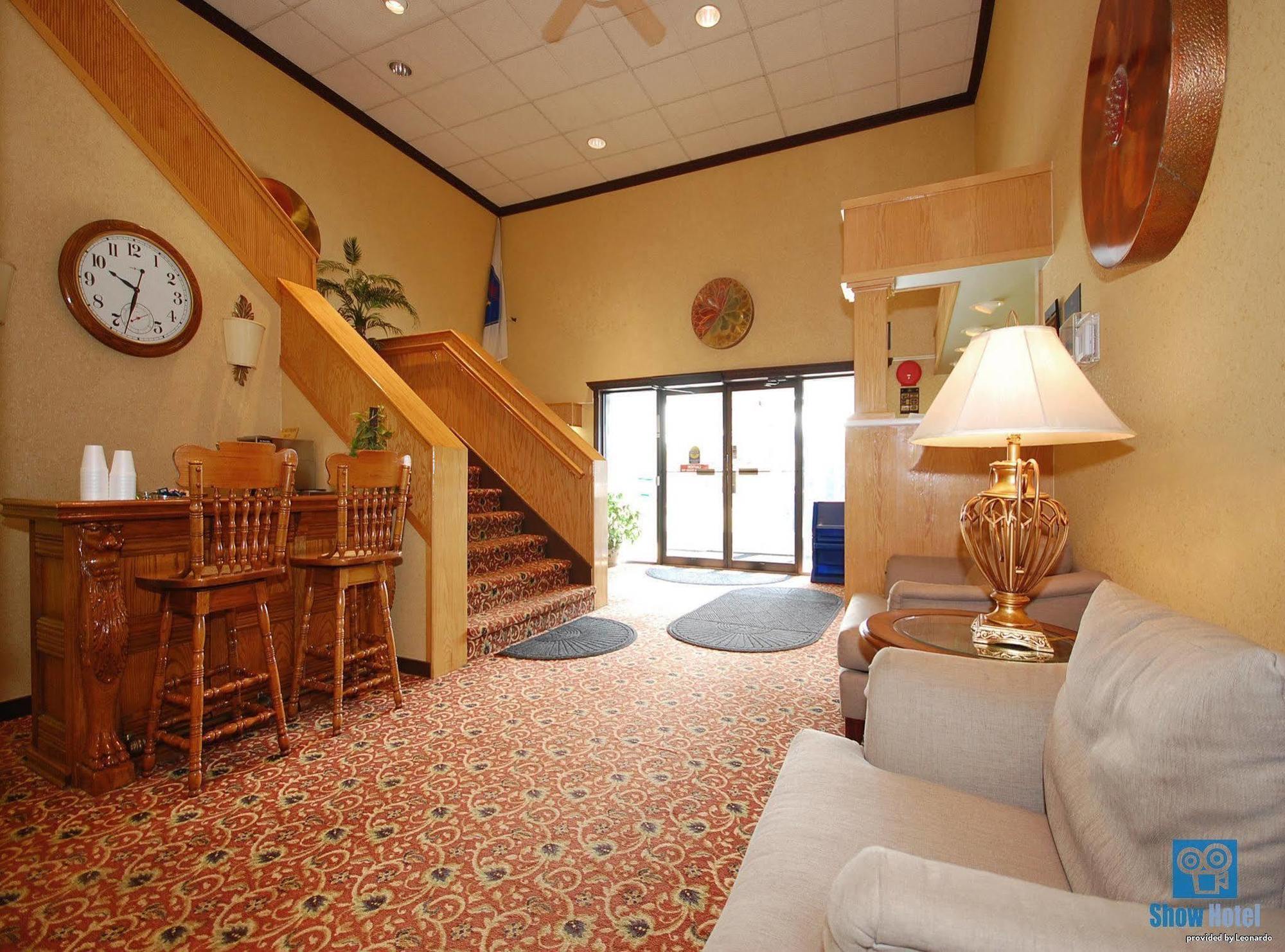 Econo Lodge Квакертаун Экстерьер фото